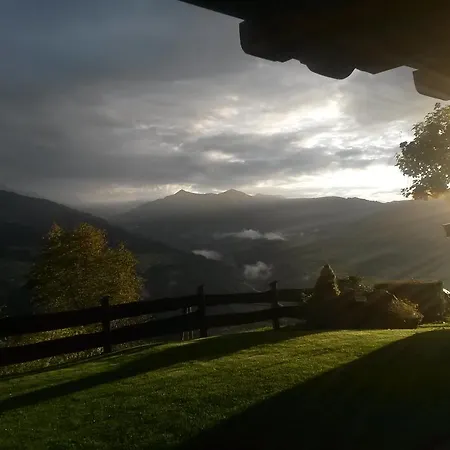 شقة Oberschernthann